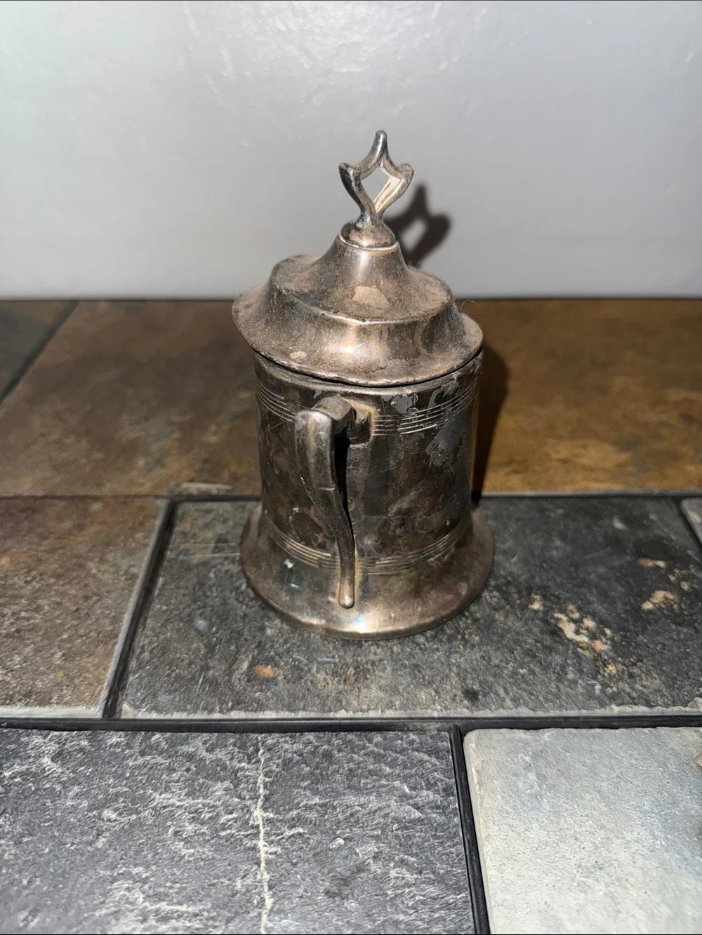 Source Unknown compact silver